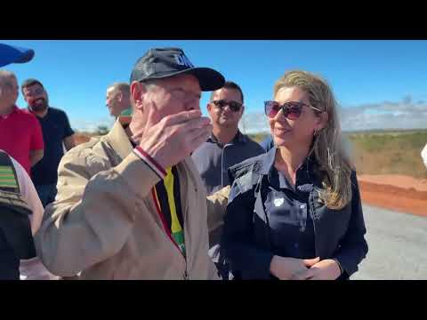 "Onde tem matéria, tem Jornal da Terra!" 🎙️  Abertura de trecho da BR 020  em Formosa - Goiás