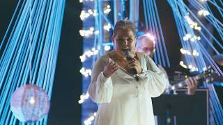 Lupita D'Alessio - Me Estoy Cansando de Ti (En Vivo)