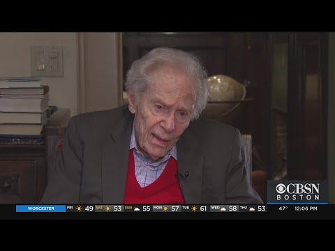 Aaron Feuerstein, CEO Who Paid Workers After Malden Mills Fire, Dies At 95