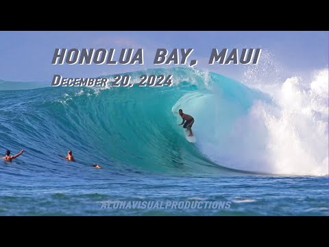 SURFING HONOLUA BAY MAUI DECEMBER 20, 2024