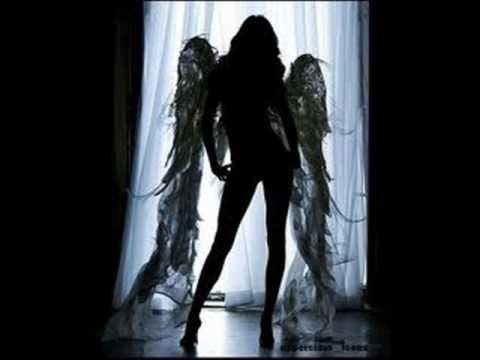 Moms the Word - Nate dog VS Goldie lookin chain