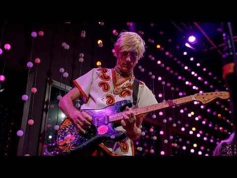 Kula Shaker – Govinda (Live on KEXP)