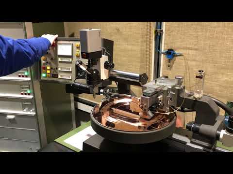 Creating a 'locked groove'