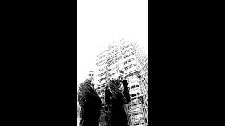 Bourbonese Qualk - Head Stop