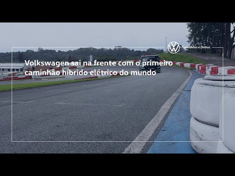 Primeiro caminhão de corrida híbrido elétrico do mundo estreia na Copa Truck 2023