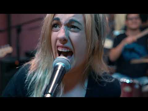 Entonces- July James