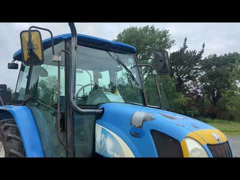 2008 New Holland TL70A 2WD Tractor For Auction - Image 2