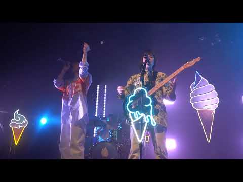 2/18 Tegan & Sara - I Can't Grow Up @ Commodore Ballroom, Vancouver, BC 11/20/22