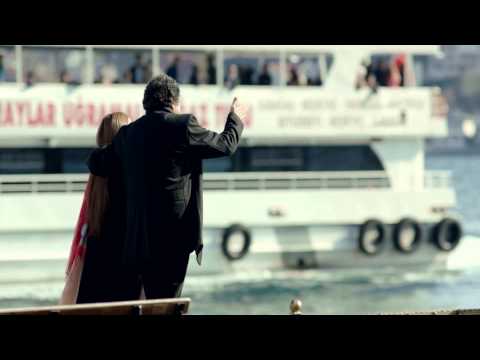 Belkıs Akkale & İzzet Altınmeşe - Sensiz Birgün  [Official Video]