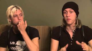 The Garden - &quot;Together We are Great&quot; (Commentary)