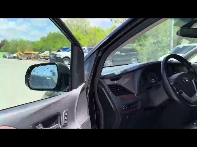 2017 Toyota Sienna XLE 7 Passenger BROWN LEATHER INTERIOR | P... in Cars & Trucks in London