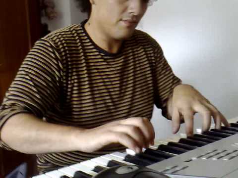 Israel Amador en su casa