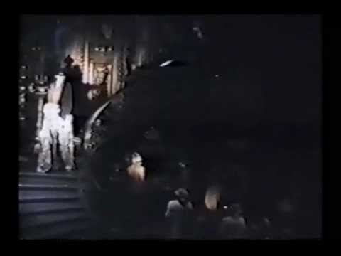 Finale {Sunset Blvd ~ London, 1995} - Elaine Paige