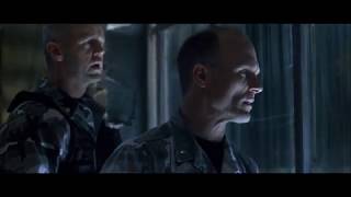 [分享] 美國海豹部隊再度演練快速垂降到潛艦上