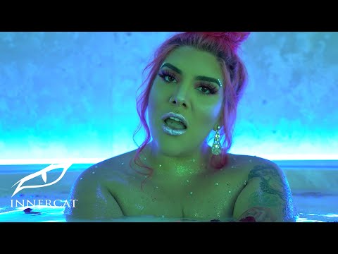 Laudy - Riendo Para No Llorar (Official Music Video)