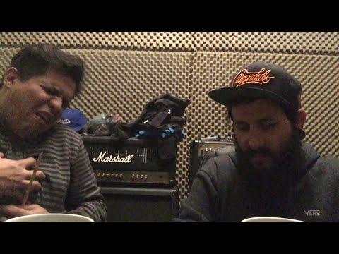 Tiberio: vivir el abdomen, Chema vs el vegetarianismo, la discografía de Bad Religion