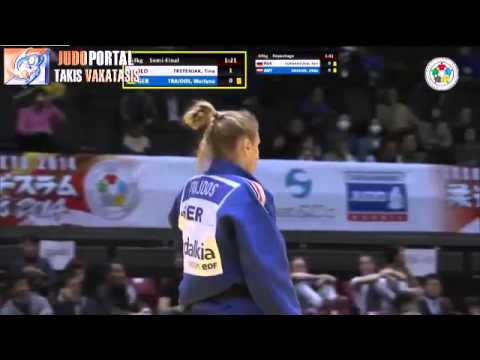 Judo Grand Slam Tokyo 2014 Semifinal -63kg TRSTENJAK Tina (SLO) vs. TRAJDOS Martyna (GER)