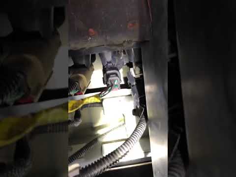Topper Third Brake light wiring 2016 GMC