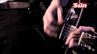 Hurts - All I want for Christmas is New Year&#39;s Day (Live Biz Session)