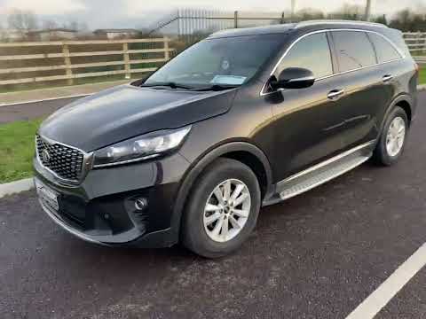 Kia Sorento 7 Seater 2.2D Premium Spec IMMACULATE - Image 2