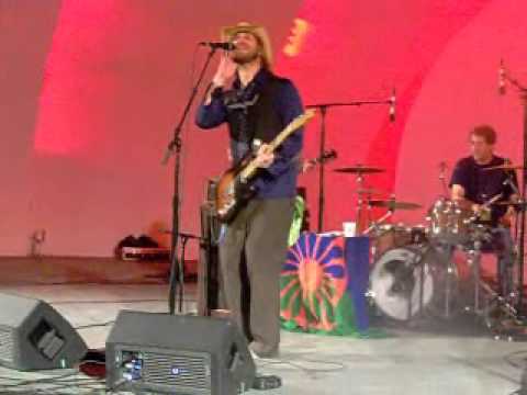 Todd Snider and the Nervous Wrecks - Look at Me Now MAMA! - Memphis - 5/15/2011