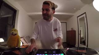 A-Trak&#39;s routine - Mr Oizo&#39;s Flat Beat/Rythme Plat
