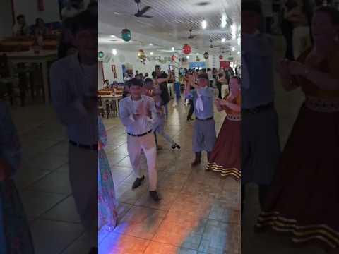nos idosos de São Pio Décimo São Jorge do Oeste no Paraná.Brasil #shotrs #baile #dancarinos #idosos