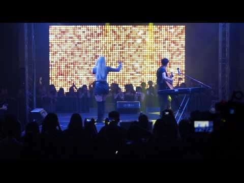 SG YOUTUBE FANFEST 2015  - Kurt Hugo Schneider & Macy Kate (Five Stages Of Loving You)