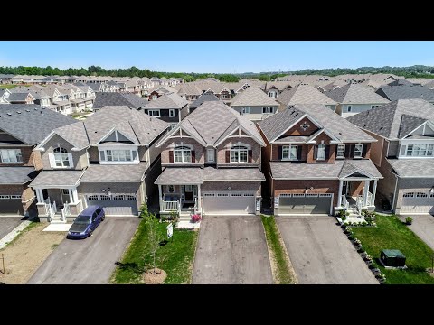 68 Wannamaker Crescent Cambridge Home for Sale - Real Estate Properties for Sale