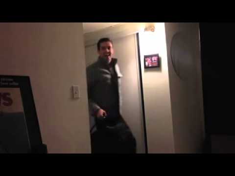 Cat Sees His Owner For The First Time In 6 Months