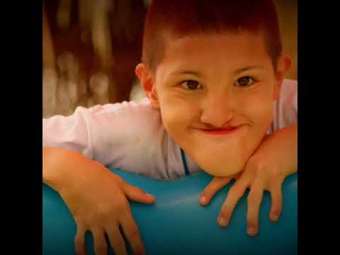 "Cambiando Vidas, Una Sonrisa a la Vez" (Colombia)