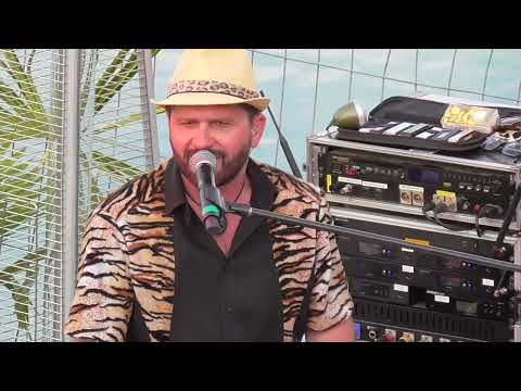 Cagey Strings 2021 auf der Seeterrasse   Twist And Shout + Honky Tonk Women + Hang On Sloopy