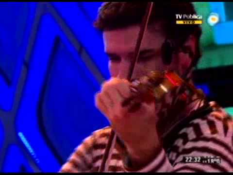 MUSICAL - KEVIN JOHANSEN Y LA ORQUESTA EL ARRANQUE - 21-08-13