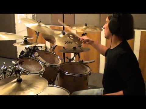 Tomáš Kedzior - baskytara - Two Basses - Common Areas (EP 2013) - jak se nahrávalo/behind th