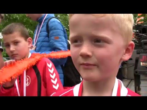 VV Bargeres kampioensteams gehuldigd