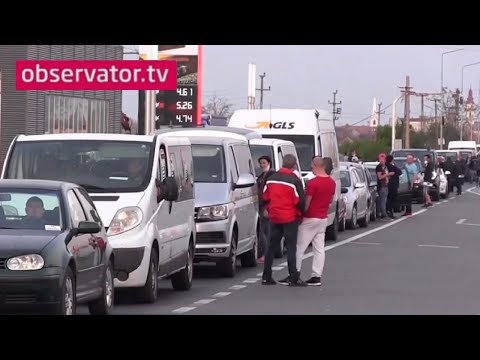 Muncitorii români, cozi imense la vama Nădlac