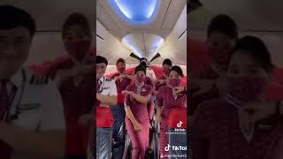 Download lagu Part 2 Tik Tok Captain Edward F Limbong and Cabin Crew....😘😘 mp3