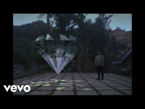 Yoshi Flower - empty (Official Music Video)