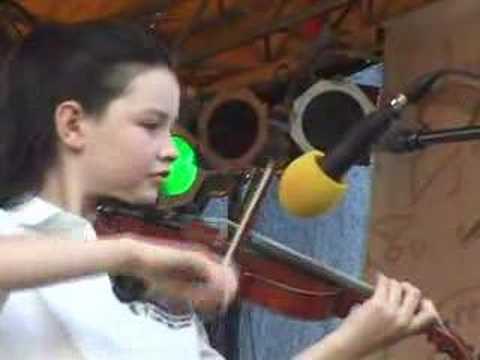 Irish Girl Playin the Violin