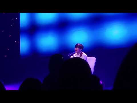 180630 Yu Seungwoo play guitar @K-Content EXPO 2018