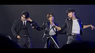 Download lagu Zb1 - Step Back- Kcon 2025 Artist Stage  mp3