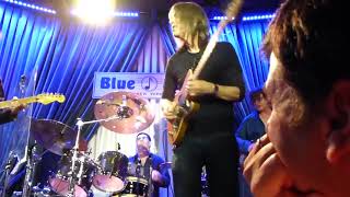 Eric Johnson & Mike Stern    Manhattan   Blue Note NYC 8 17 13