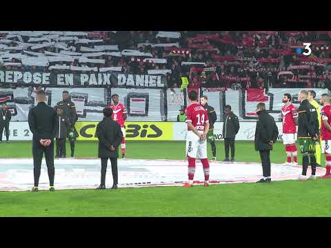 Derby VAFC-RC Lens : la minute de silence en hommage à Daniel Leclercq