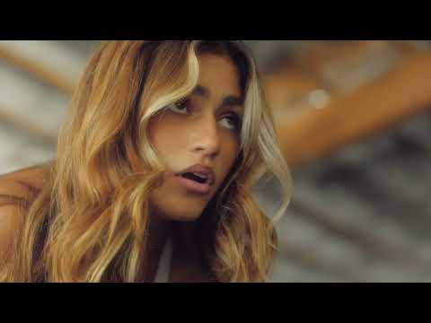 Taekwondo Champ Rayna Vallandingham Named Sports Illustrated Swimsuit Rookie