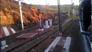 preview picture of video 'Mumbai bound Gitanjali Express descending Thal Ghats.'