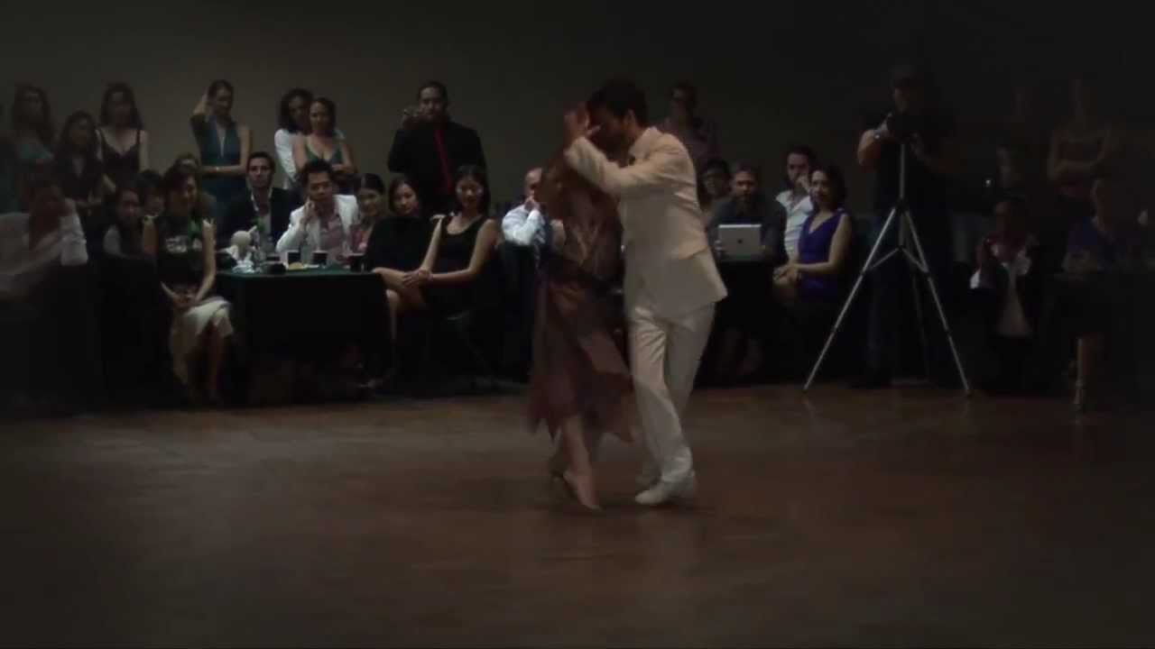 Javier Rodriguez y Andrea Missé - Sydney Tango Salon Festival 2011 - Milonga de Gala - Dance 8