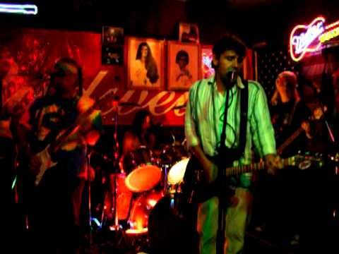 The Fog - Chasers Lounge - Interstate Love Song.MOV