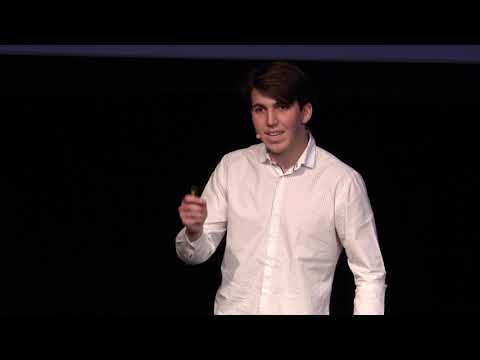Lessons From a Teenage Run Pizzeria | Giacomo Skeate | TEDxBathUniversity