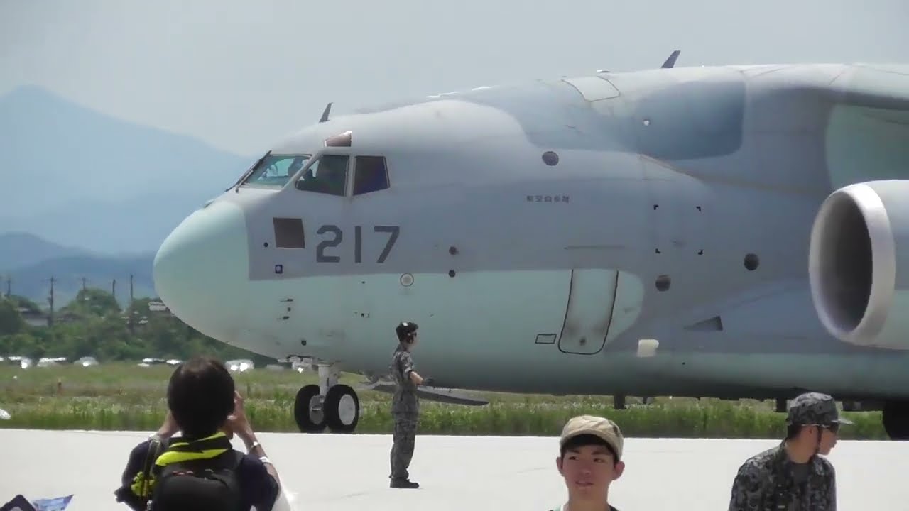 C-2輸送機　飛行展示　美保基地航空祭2024　Japan Air Self-Defense Force