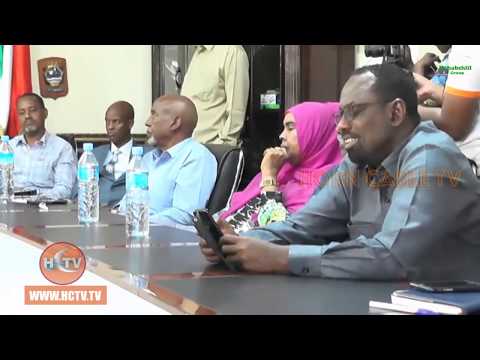 Berbera: Madaxweyne Ku Xigeenka Ayaa Maanta Kormeeray Mashaaricaha Maamul Daajinta Ee Dawlada Hoose Berbera: Madaxweyne Ku Xigeenka Ayaa Maanta Kormeeray Mashaaricaha Maamul Daajinta Ee Dawlada Hoose